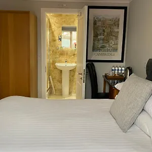 4* Гостевой дом Autumn House